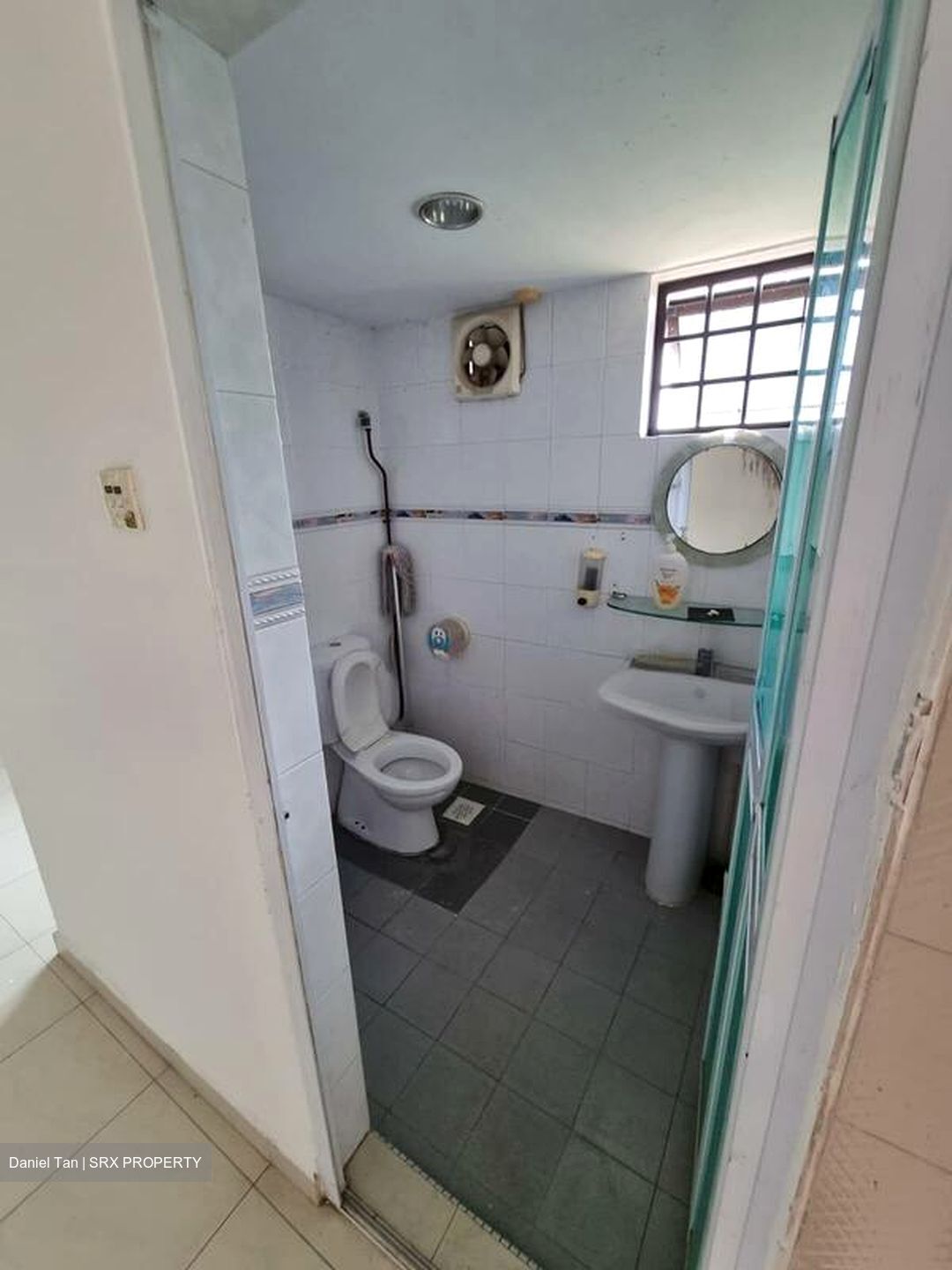 Hillview Estate (D23), Terrace #499433711